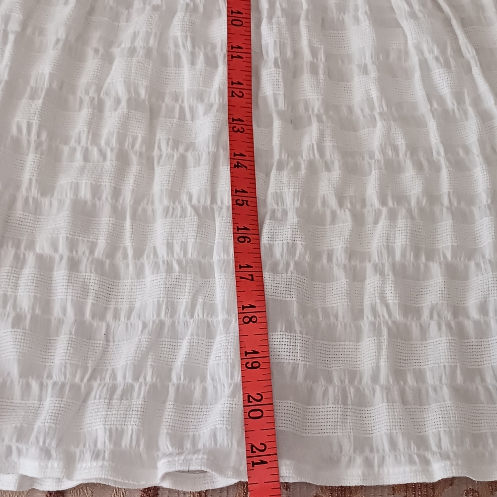LIV Los Angeles Ruffle Sleeve Blouse. NWT White M - Picture 9 of 10